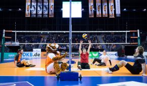 Sitzvolleyball-Spiel