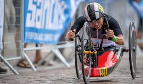 Andrea Eskau im Handbike