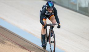 Maike Hausberger auf der Radrennbahn