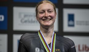 Marie Quellhorst mit der Bronzemedaille