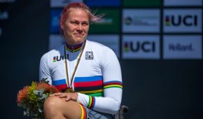 Christiane Reppe weint vor Freude