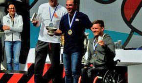 Heiko Kröger und Lasse Klötzing freuen sich über Silber und Bronze