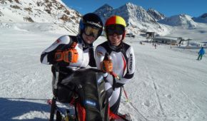 Anna Schaffelhuber mit Andrea Rothfuss im Pitztal