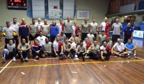 Sitzvolleyball-Trainingslager in Sao Paulo deutsche und brasilianische Spieler