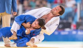 Nikolai Kornhaß im Kampf mit seinem Gegner bei den Paralympics 2016