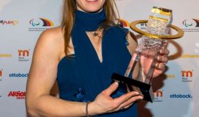 Anna Schaffelhuber mit der Auszeichnung zur Sportlerin des Jahres 2014