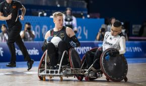 Josco Wilke im Zweikampf mit seinem Gegenspieler