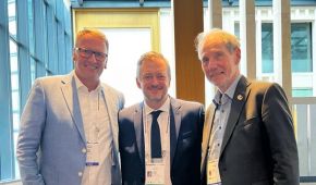 Stefan Kiefer, Andrew Parsons und Dr. Karl Quade bei der IPC-Generalversammlung