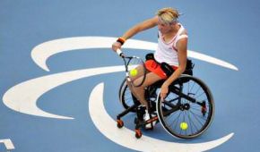 Sabine Ellerbrock auf dem paralympischen Court