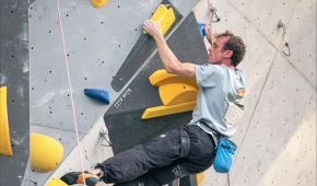 Sebastian Leistner an der Kletterwand bei der Em 2026