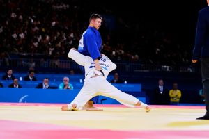 Florian Schwarzbach im Duell mit seinem Gegner beim Para Judo