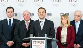 Christian Schreiber, Ingo Weiß, Alfons Hörmann, Petra Tzchoppe und Walter Schneeloch aus dem DOSB-Präsidium (v.ln.r.)