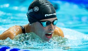 Schwimmerin Tanja Scholz In Aktion