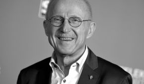 Portraitbild von Willi Lemke