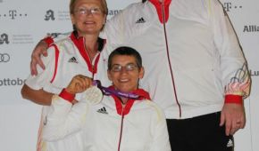 Simone Briese-Baetke mit Trainerteam