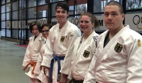 Das Judo-Team der Gold-Kraemer-Stiftung mit 5 Mitgliedern