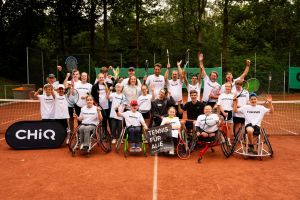 Die Teilnehmer*innen des Para Tennis Nachwuchscamps