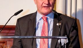 Herr Friedhelm Julius Beucher beim parlamentarischen Abend