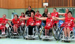 Die Damen des Team Hessen gemeinsam nach dem Sieg