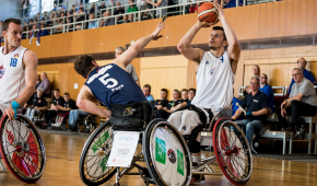 Aliaksandr Halouski in der Offense © Picture Alliance