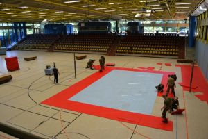 Aufbau Sitzvolleyball-EM 2015 in Warendorf