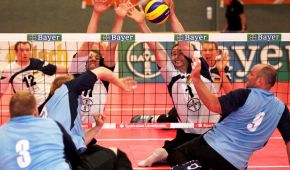 Bei der EM in Warendorf kämpfen die deutschen Sitzvolleyballer auch um die Qualifikation für die Paralympics in Rio.