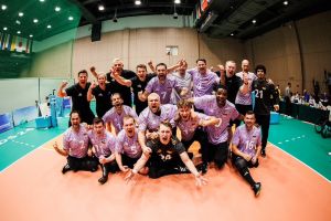 Gruppenbild der Sitzvolleyball-Nationalmannschaft der Herren
