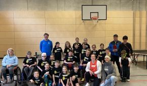 Gruppenbild der Teilnehmer*innen des Para Sportcamps