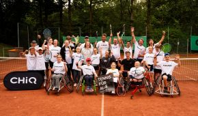 Die Teilnehmer*innen des Para Tennis Nachwuchscamps