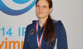 Daniela Schulte bei der Siegerehrung der EM 2014.