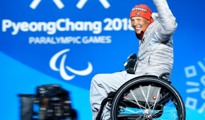 Andrea Eskau bei der Medaillenzeremonie in PyeongChang