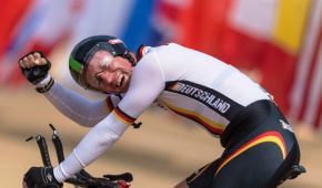 Hans-Peter Durst beim Radfahren