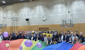 Erster Bewegungsgipfel in Berlin
