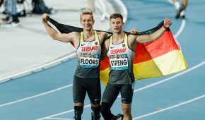Freude bei Johannes Floors und Felix Streng mit der deutschen Flagge © Binh Truong