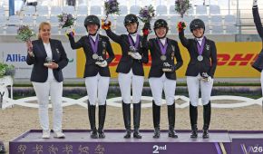 Das deutsche Para Dressursport-Team auf dem Podium